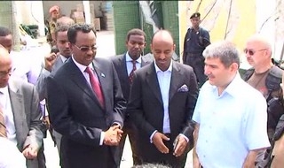 Somali Başbakanı Shirdon Türk Büyükelçiliği'ni ziyaret etti