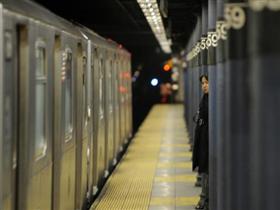 İslam karşıtı afiş metroya!