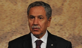 Arınç: İnsanlara biber gazı sıkma yerine orada ne yapılacağı iyi anlatılmalı