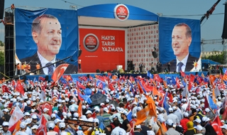 Yüzbinlerce insan Kazlıçeşme'ye akın etti