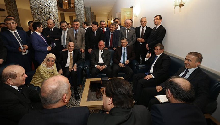 Başbakan Davutoğlu milletvekilleriyle bir araya geldi