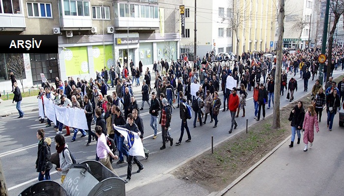 Bosna Hersek'teki protestolar sürüyor