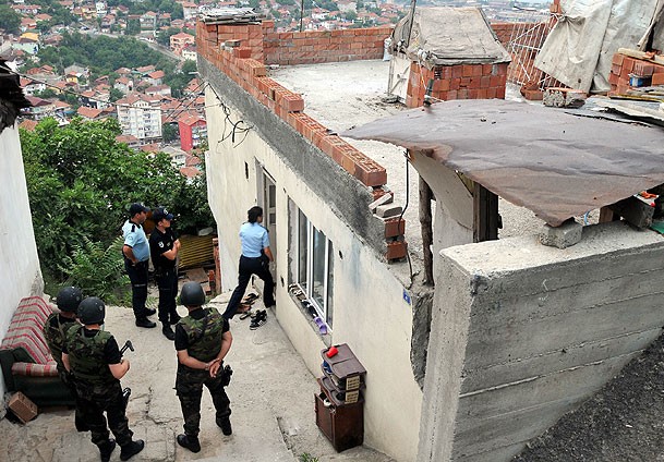 500 polisle ''Şafak'' operasyonu