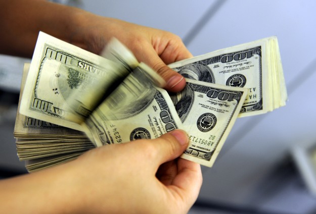 Dolar/TL düşüş eğilimini sürdürüyor