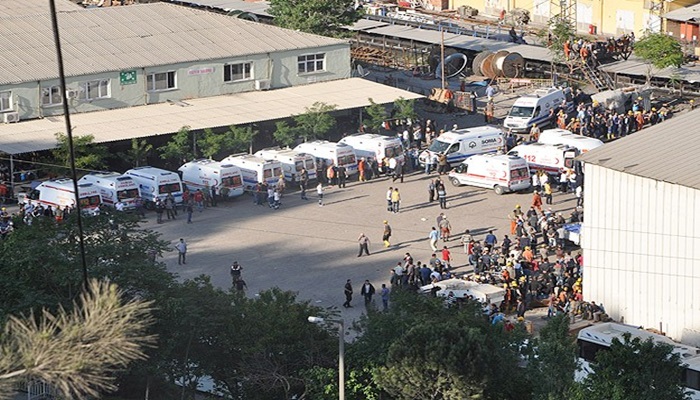 Soma'da işçiler madende mahsur kaldı