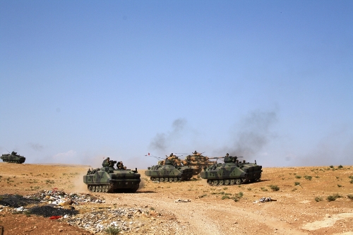 Kamışlı sınırındaki tank tatbikatı sürüyor