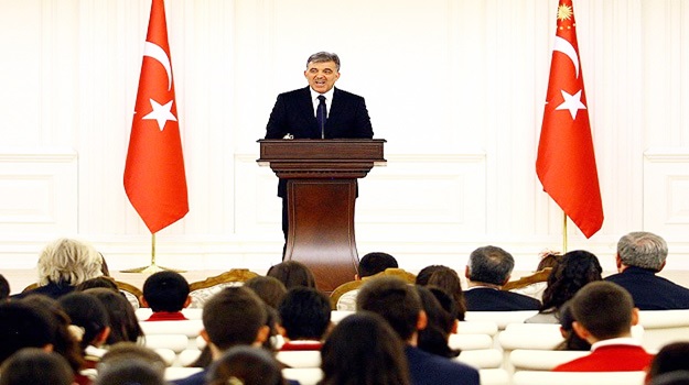 Gül'den sosyal projelere büyük destek