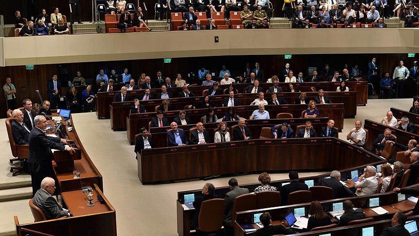 'İsrail ülkedeki Arap liderleri baskıyla susturmaya çalışıyor'