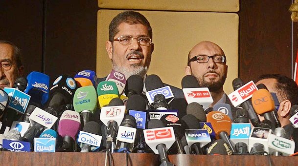 Mısır seçimini yaptı, Muhammed Mursi kazandı