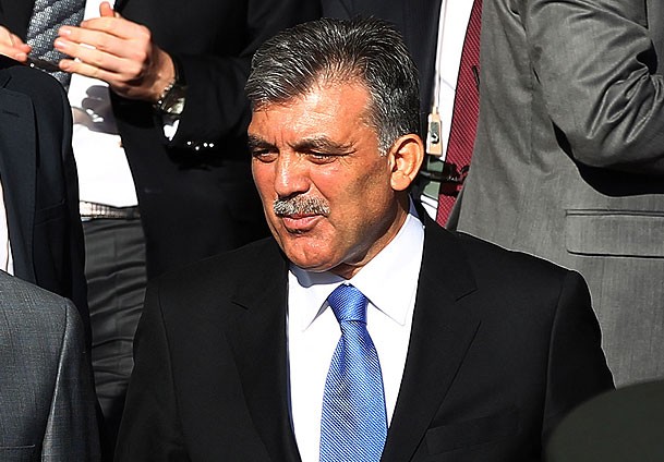 Geceyi hastanede geçirdi