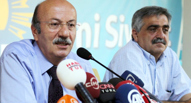 Bekaroğlu: Has Parti kapanıyor