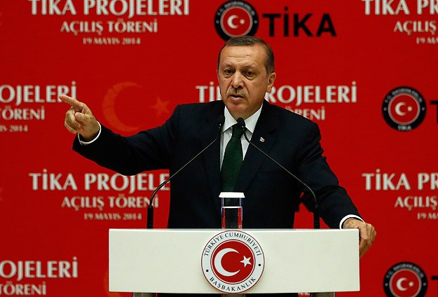 Sen de aynı zihniyetin mensubusun