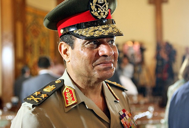 Sisi Mısır'ı demokratik bir geleceğe götürmüyor