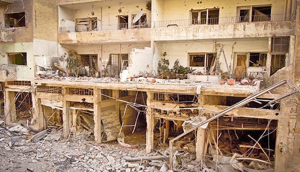 Halep ağır silahlarla bombalanıyor