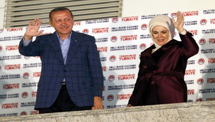 Cumhurbaşkanı Erdoğan balkon konuşması yaptı