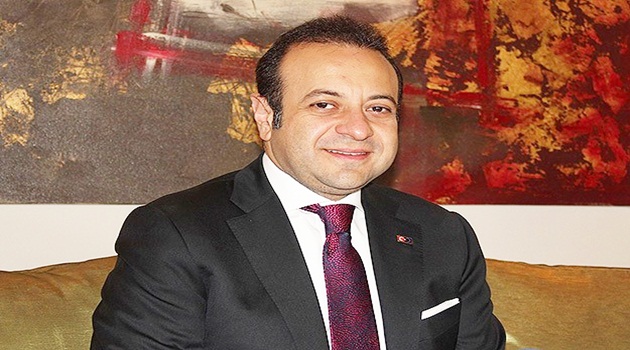 Darbeye darbe bile diyemeyen bir batı ahkam kesmesin