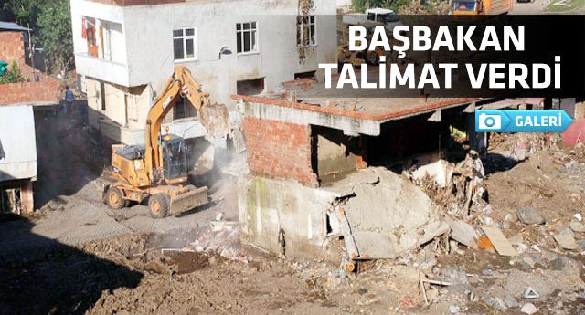 Dere yatağındaki evler yıkılıyor