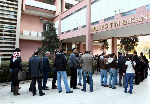 Ağustos'a kadar atama yok