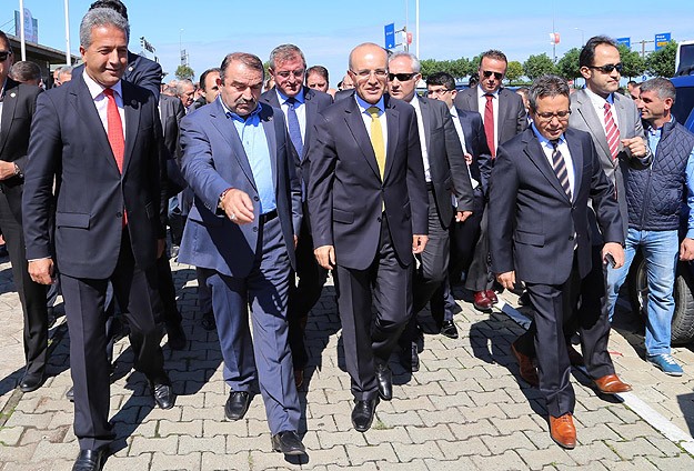 ÇAYKUR'lu işçiye Şimşek'ten esprili cevap