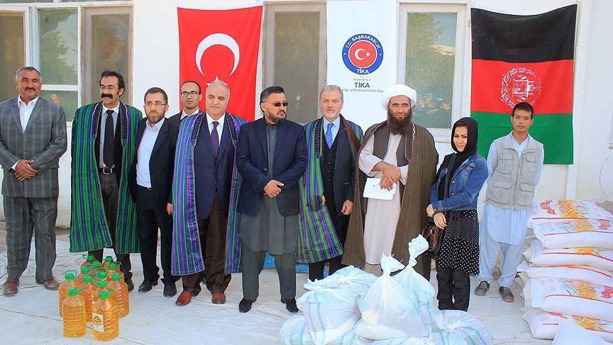 TİKA'dan savaş mağduru Afgan ailelere gıda yardımı