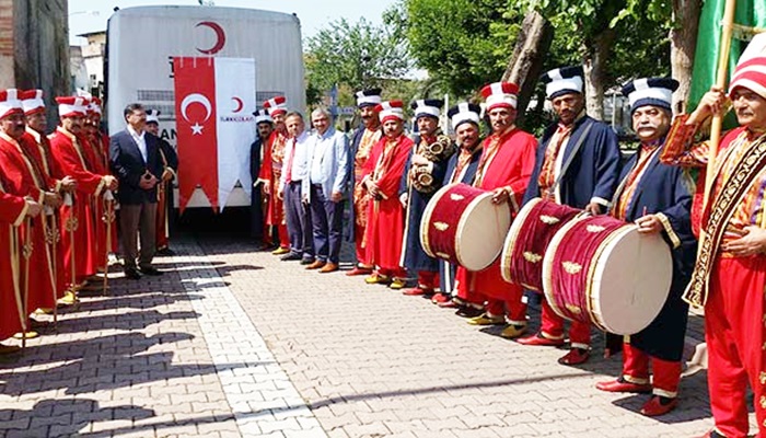 Kızılay'dan Mehter Marşlı, lokmalı kan bağışı