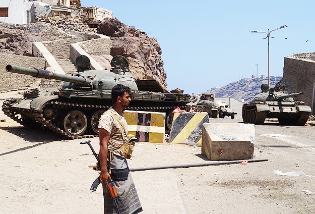 Yemen'de Husiler Kur'an kursu bastı