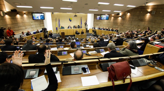 Bosna Hersek'te siyasi kriz