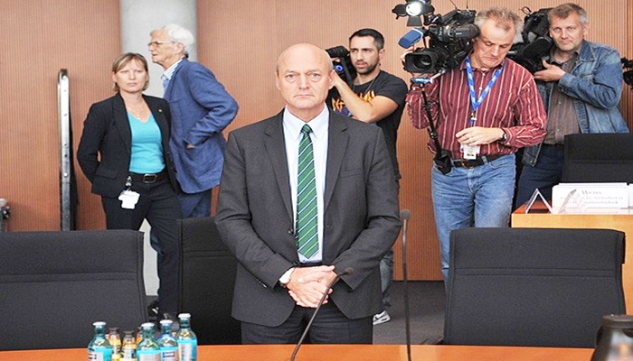 "İstihbaratta ABD'ye bağımlıyız"