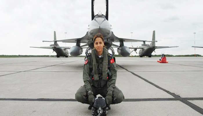 F-16'nın kadın pilotu büyük faciayı önlemiş!