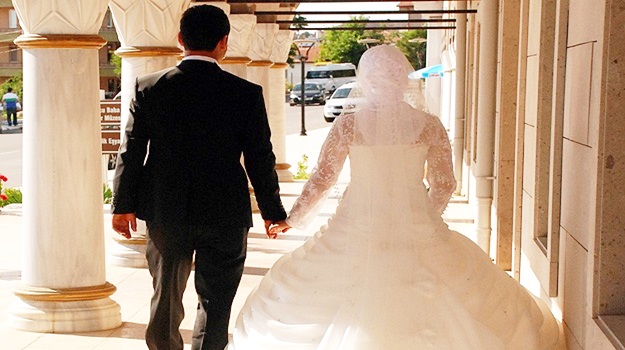 Evlilikte artık ''aşk'' yerine ''aile uyumu'' aranıyor