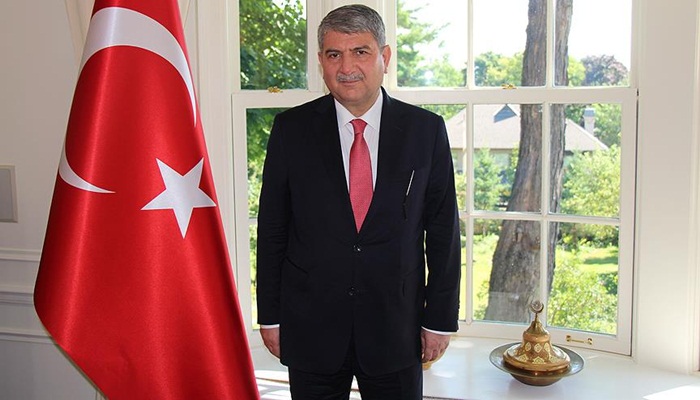 'Himmet paralarıyla Kanadalı devlet görevlilerini tatile göndermişler'