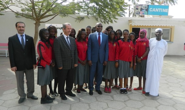 Senegal eğitim bakanı: Kızımı Türk okuluna göndereceğim