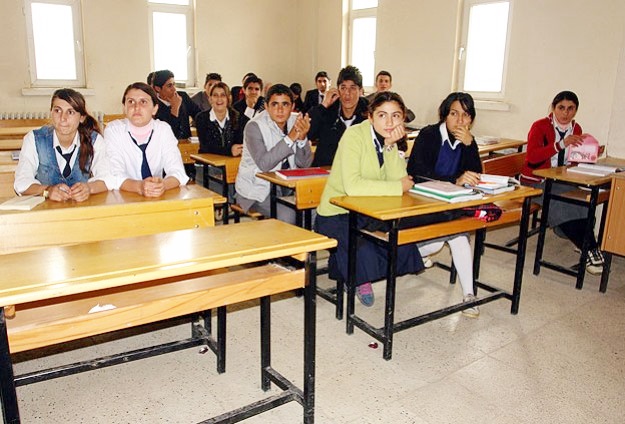 Liseler için 1 milyon 332 bin kontenjan ayrıldı
