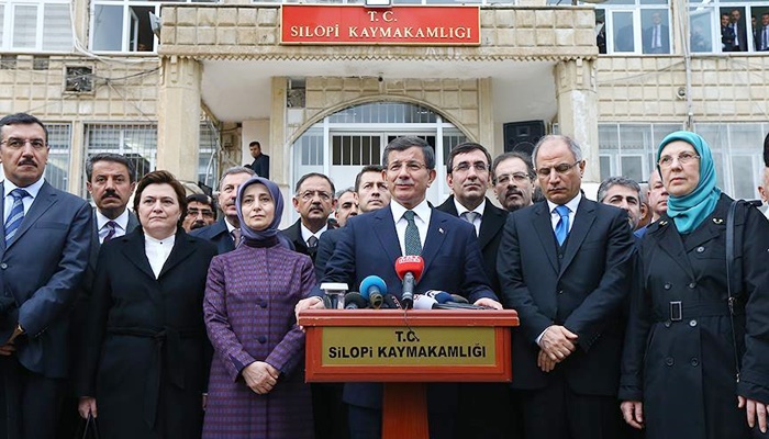 Başbakan Davutoğlu: Çanakkale ruhu birçok provokasyonun üstesinden gelecektir