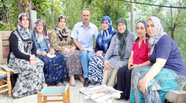 Cenaze evini taziye sırasında soydular