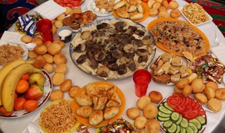 Ramazan'da bütün besin grupları dengeli tüketilmeli