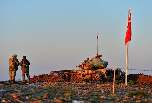 Süleyman Şah'ın naaşının nakledileceği bölgeye Türk bayrağı çekildi