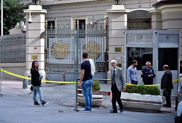 25 kişiye "sarı toz" gözetimi