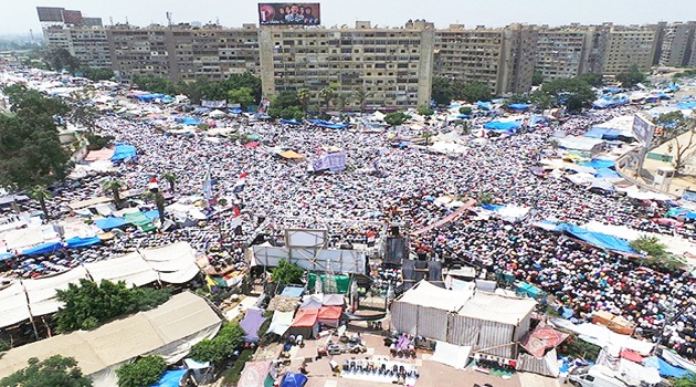 Mısır demokrasisi ABD'nin üst önceliği değil