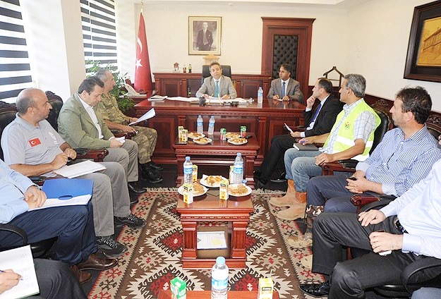 Artvin'de kayıp 3 kişi hala aranıyor