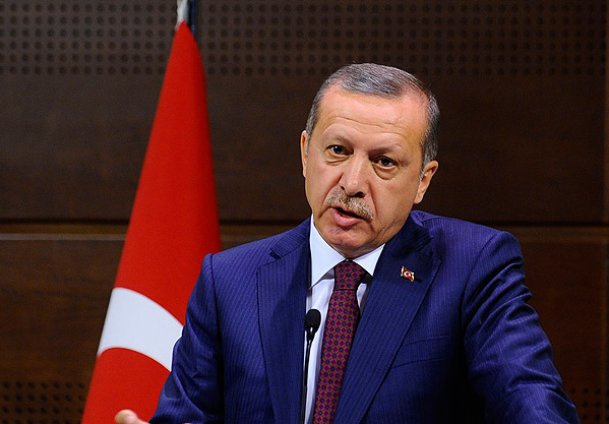Erdoğan, Davutoğlu ile görüştü