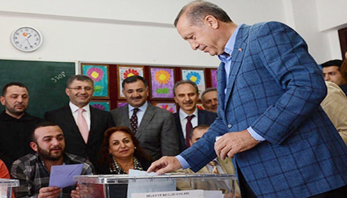 Başbakan Erdoğan, oyunu İstanbul'da kullandı