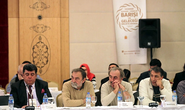 Abant Platformu'ndan Alevi ve Sünnilere 'yeniden tanışalım' çağrısı