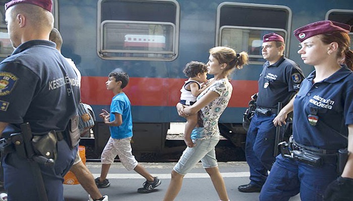 Budapeşte Doğu Tren İstasyonu göçmenlere yeniden açıldı