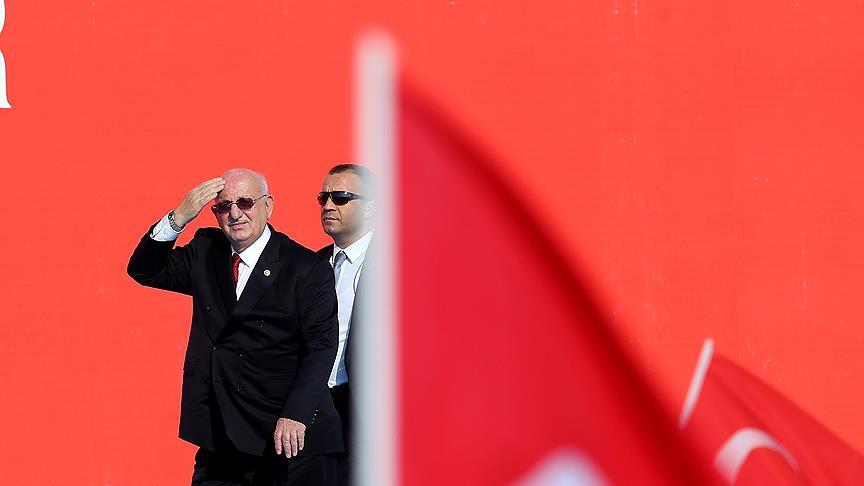 Darbeleri tarihe gömdüğümüzü dünyaya duyurmak için bir aradayız