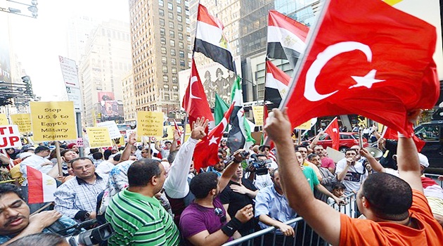 Mısır'daki katliam New York'ta protesto edildi
