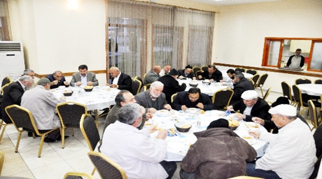Sabah namazı sonrası cemaate çorba ikramı