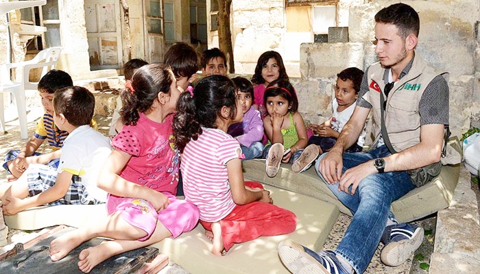 'Suriye'deki savaş 600 bin çocuğu babasız bıraktı'