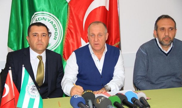 Mesut Bakkal Torku Konyaspor'a imza attı