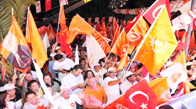 KKTC'de siyasi partiler mitinglerini tamamladı, halk yarın seçime gidiyor